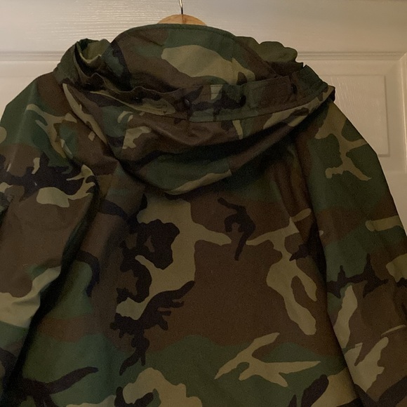 NWT - Camo Hunting Coat & Pants (L) - Picture 3 of 15